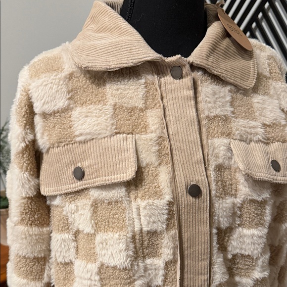 BiBi Checkered Cream Teddy Jacket medium - Picture 2 of 14